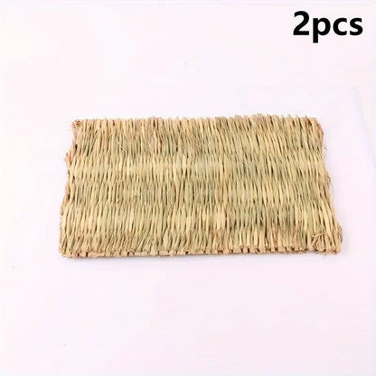 Natural grass woven rabbit grass mat suitable for small animal cages - comfortable bedding suitable for rabbit hay beds