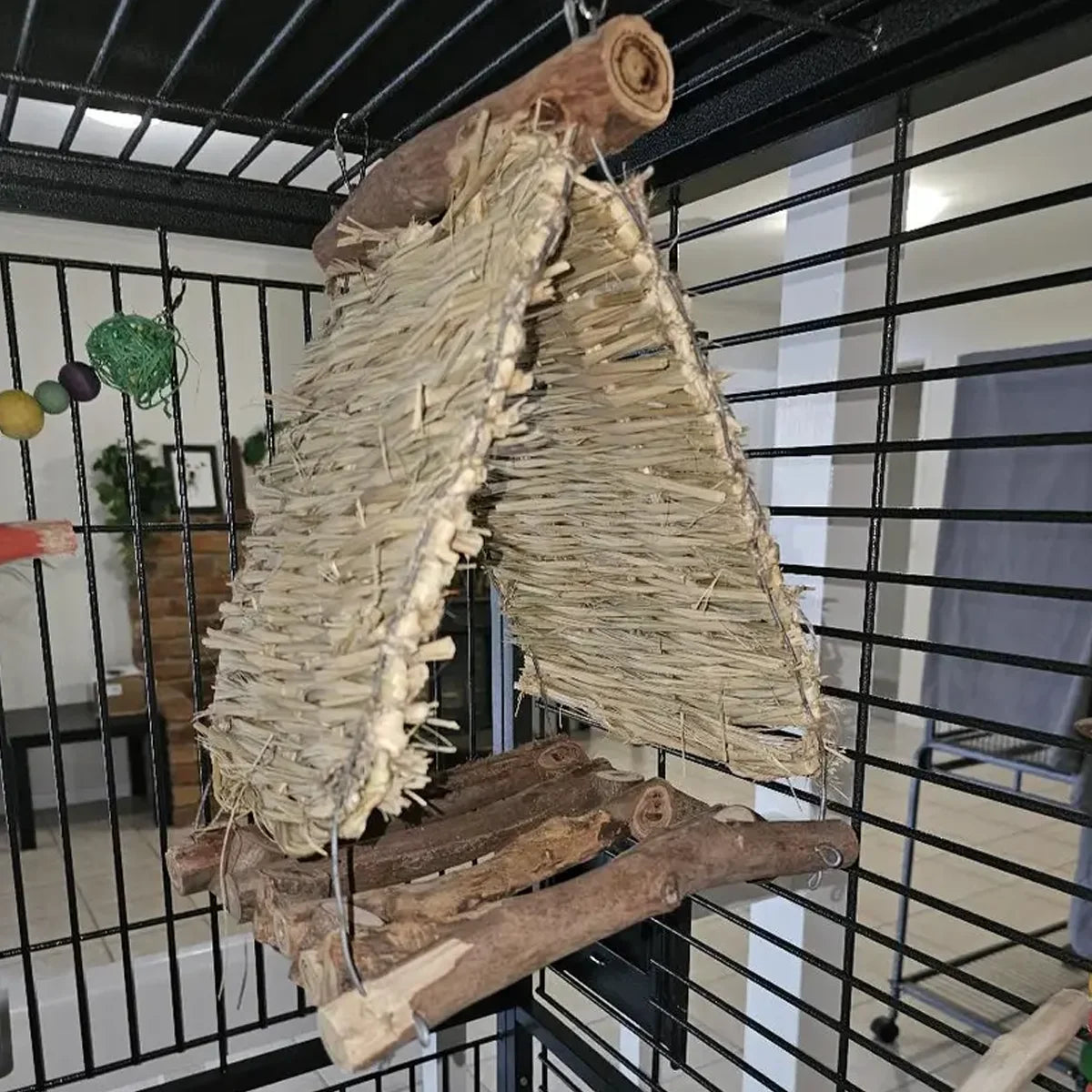 Natural grass woven rabbit grass mat suitable for small animal cages - comfortable bedding suitable for rabbit hay beds