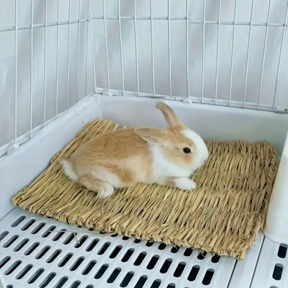 Natural grass woven rabbit grass mat suitable for small animal cages - comfortable bedding suitable for rabbit hay beds